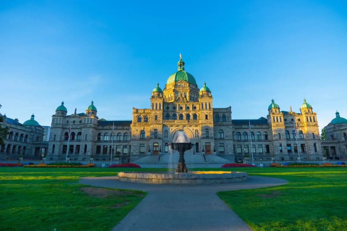 The front fountain at the BC Parliament Buildings