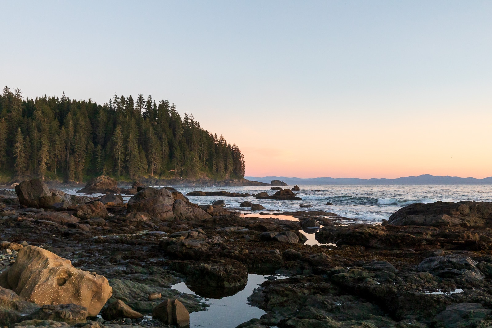 The sunset over Sombrio Beach in the Juan de Fuca Provincial Park