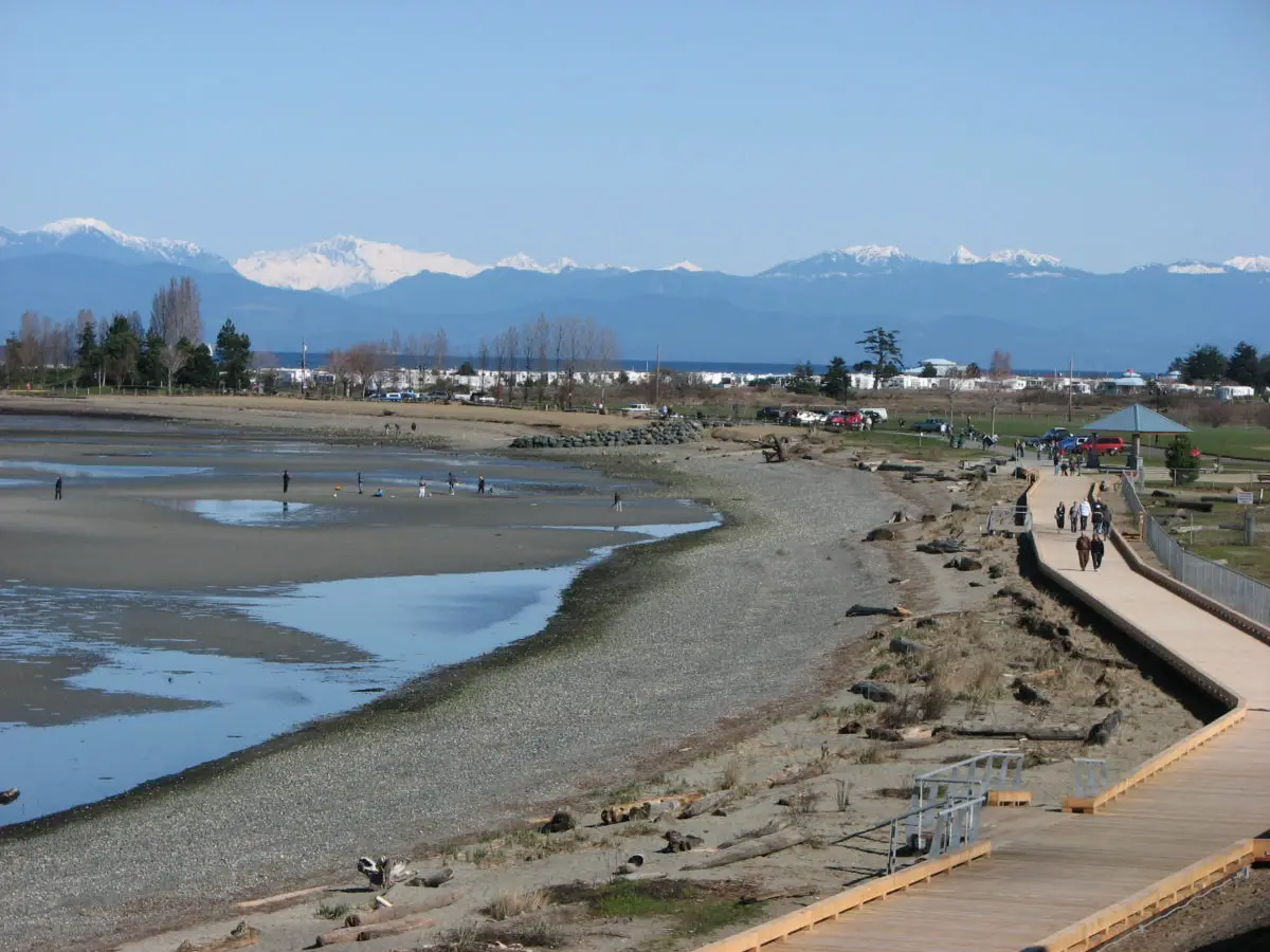 The boardwalk and beach at Parksville Community Park