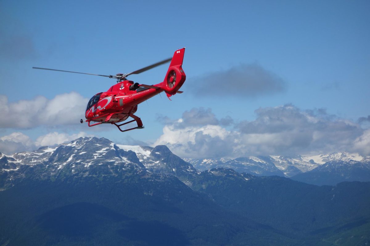 Helicopter tour through the mountains in Whistler